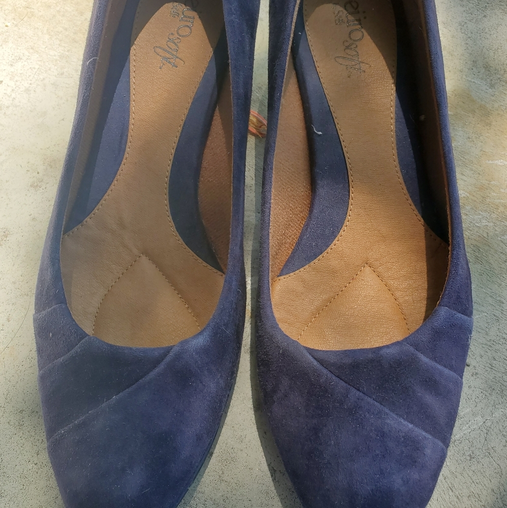 Blue Suede Short Heels Size 9